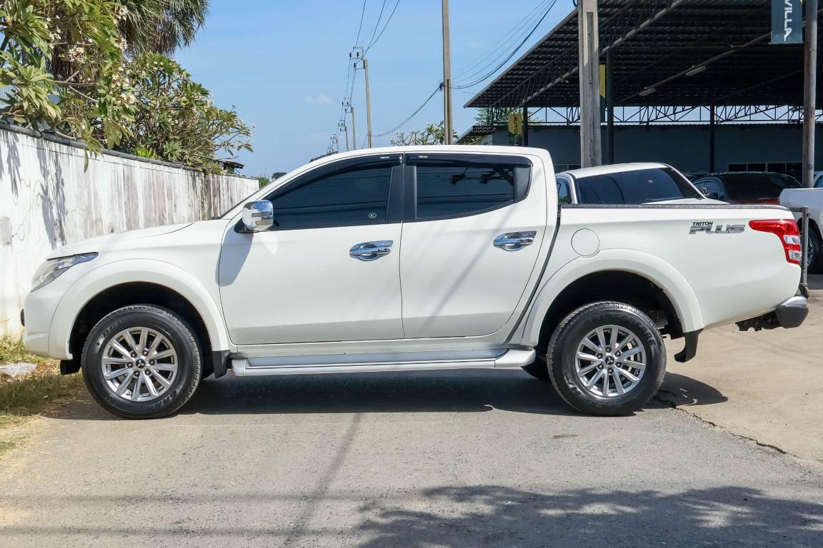 Mitsubishi Triton Doublecab 2.4 GLS Limited Plus M/T 2017 *RK2099*